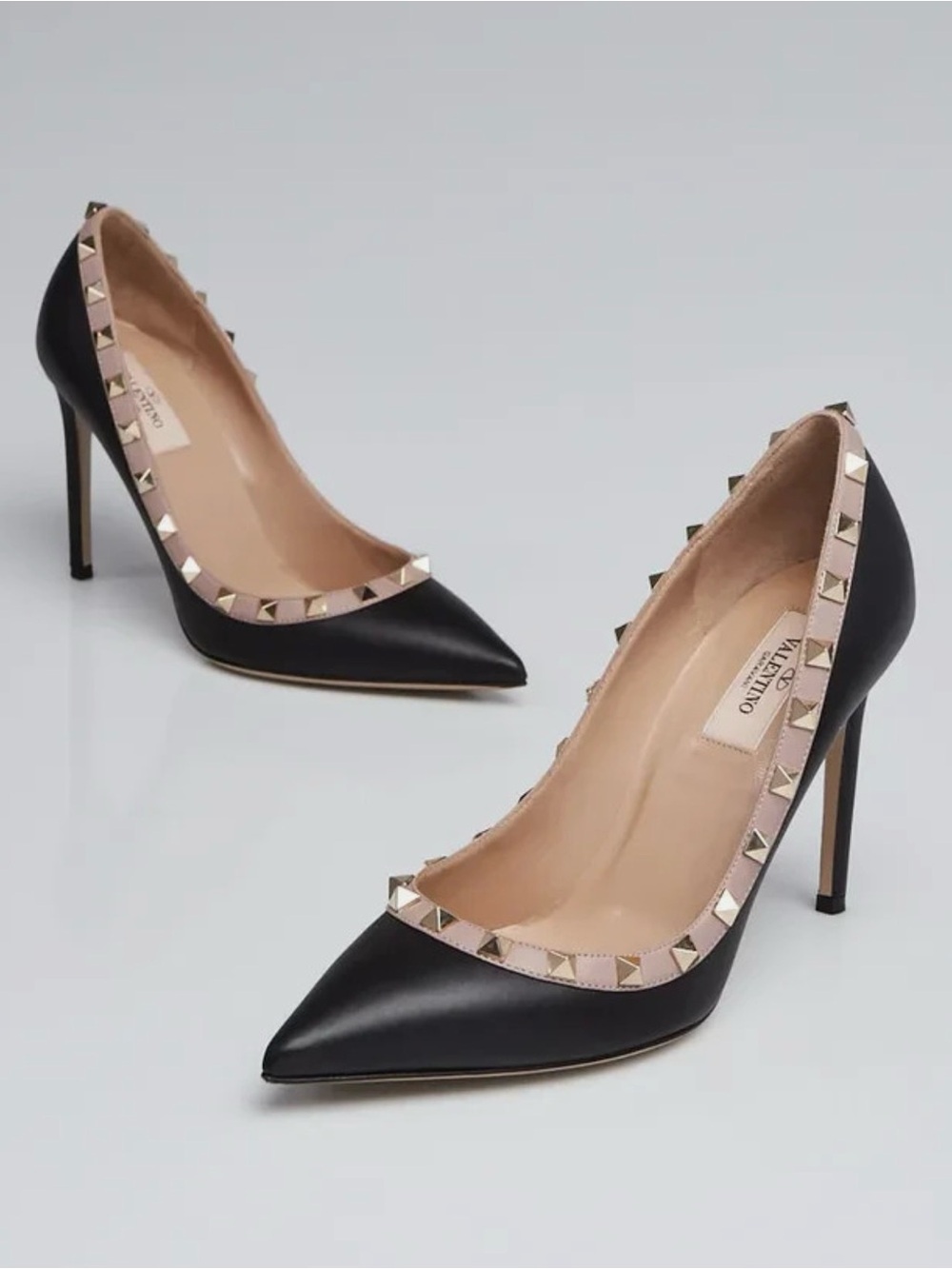 Valentino Black Leather Pointed Rockstud Pump with Blush Trim 39.5